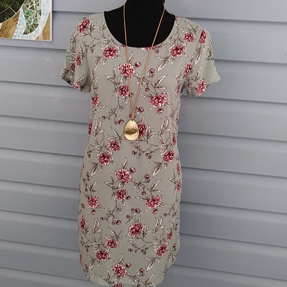 Forever 21 adorable dress size medium - Picture 1 of 5